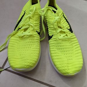 Nike Free Sz 10.5 Shoe